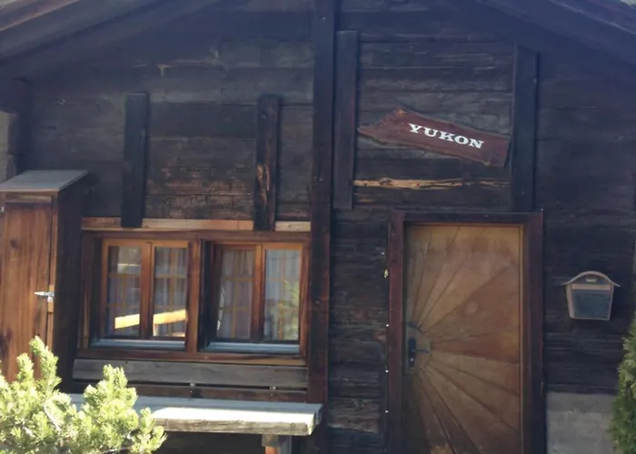 Yukon Alpesi faház *