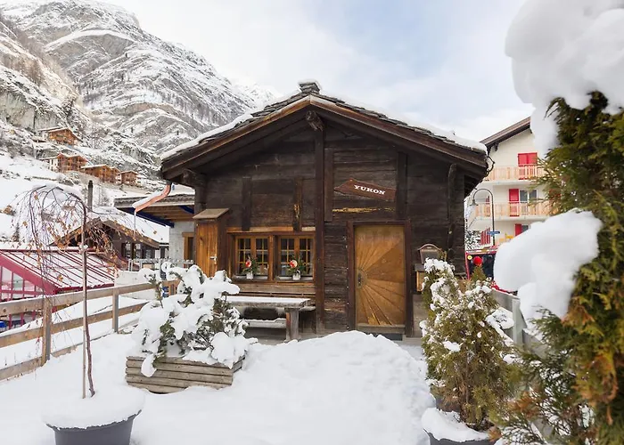 Yukon Alpesi faház *